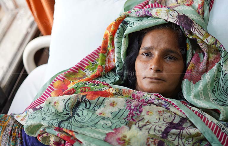 Khurshaid Bibi