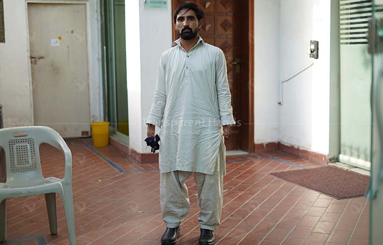 Muhammad Muneer prosthetic leg done