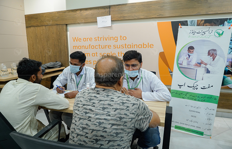 Conducted free medical camp in karachi