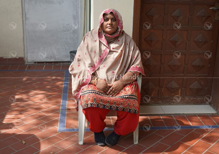 Bushra rani pre image
