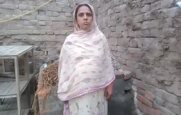Anum Mai, a 32-year-old woman from Multan