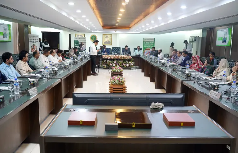 (Participants, Guests, and Stakeholders at Transparent Hands’ Awareness Session)